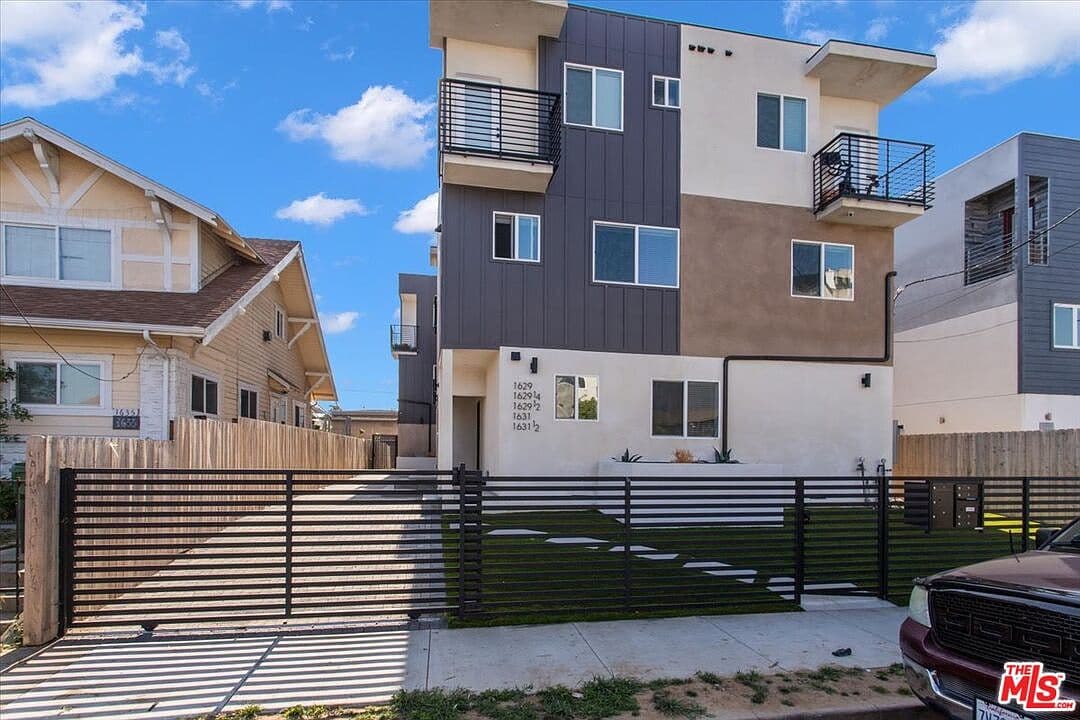 Primary listing photo