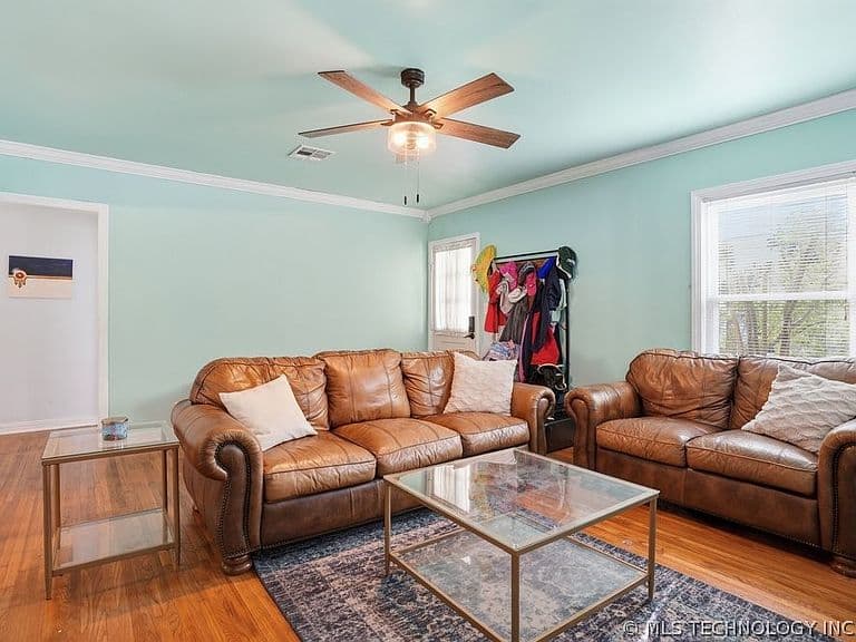 Listing photo 4