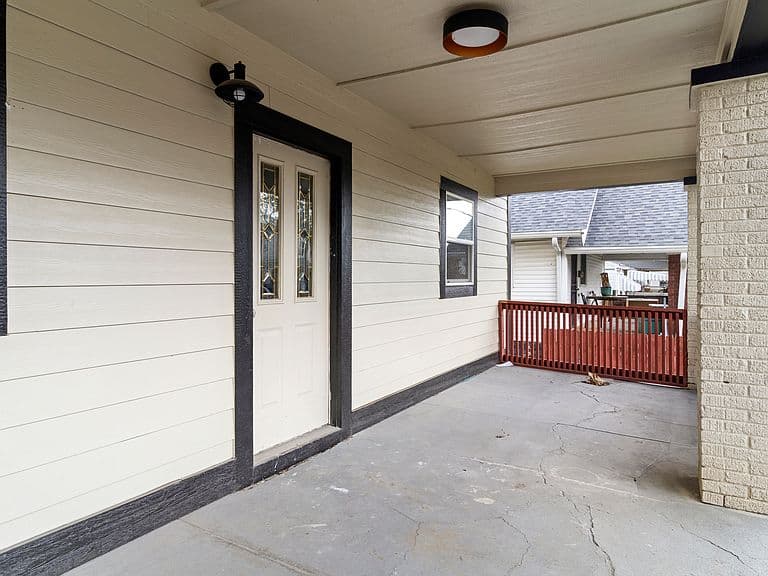 Listing photo 4