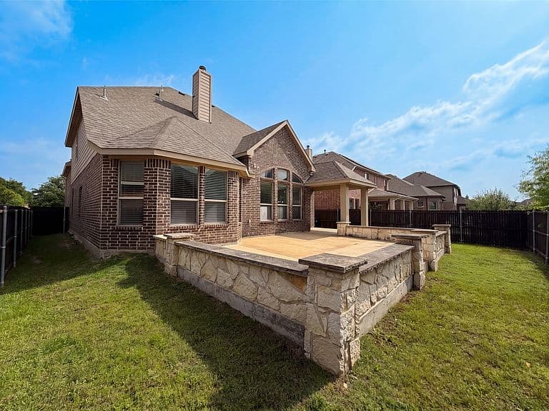 Listing photo 5
