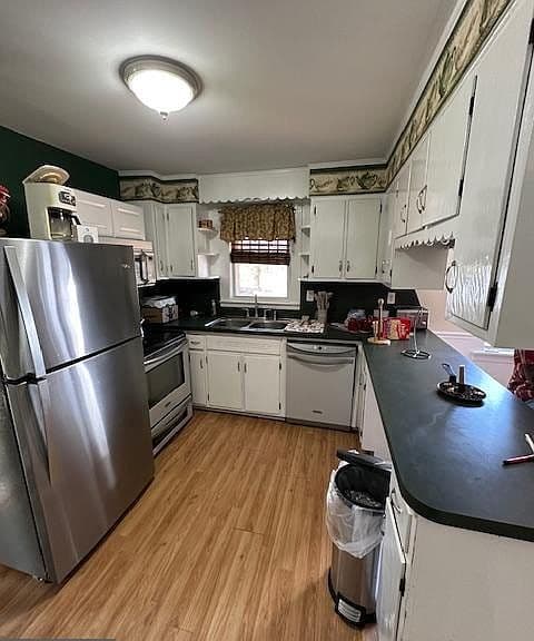 Listing photo 2