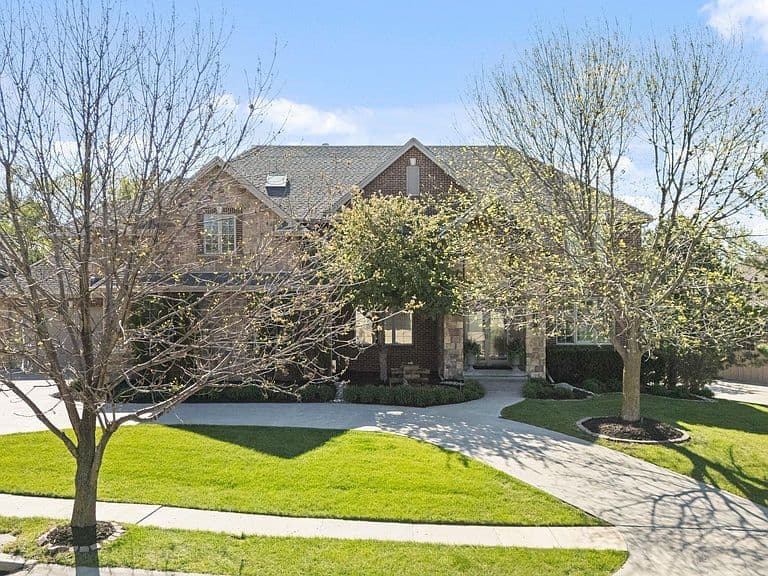 Listing photo 4