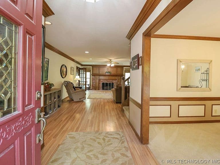 Listing photo 5