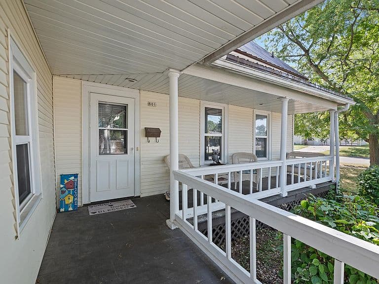 Listing photo 5