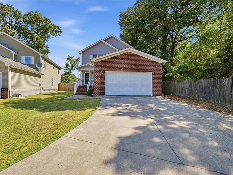 Listing photo 3