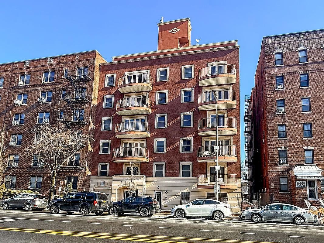 Primary listing photo
