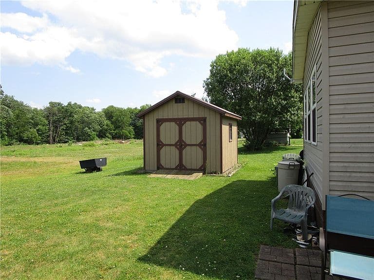 Listing photo 5