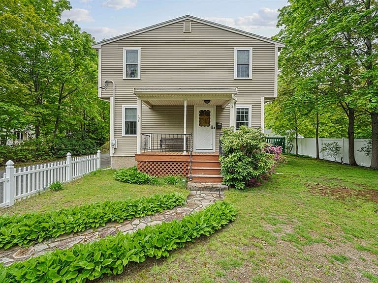 Listing photo 3