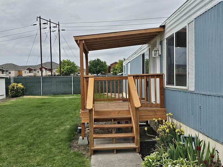 Listing photo 3