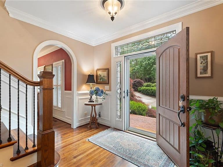 Listing photo 4