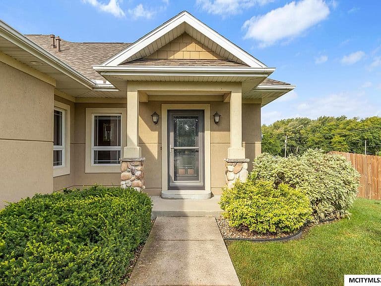 Listing photo 4