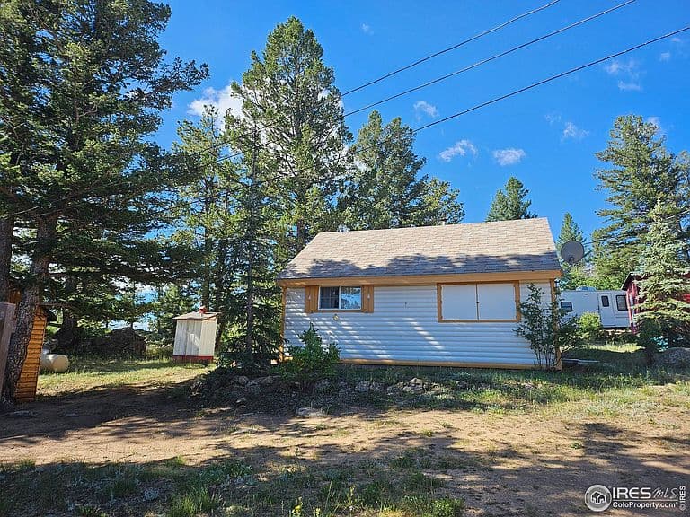 Listing photo 4