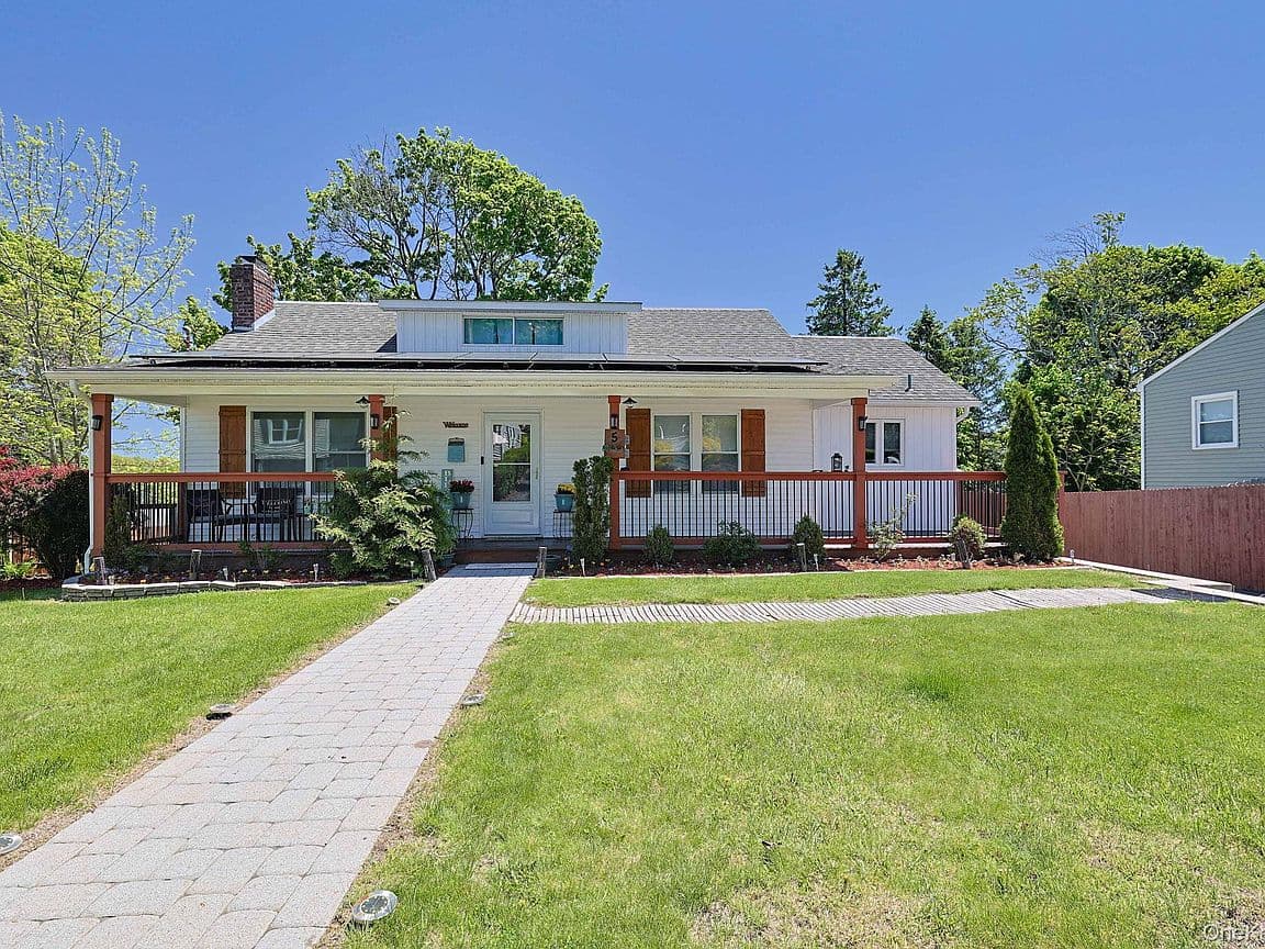 Primary listing photo