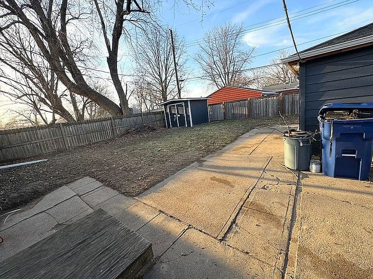 Listing photo 5