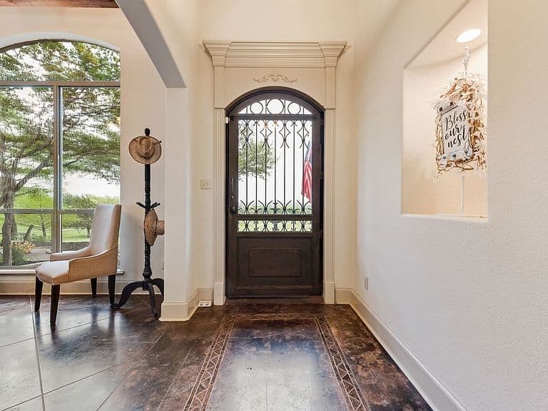 Listing photo 4
