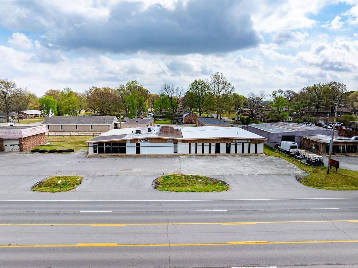 Primary listing photo