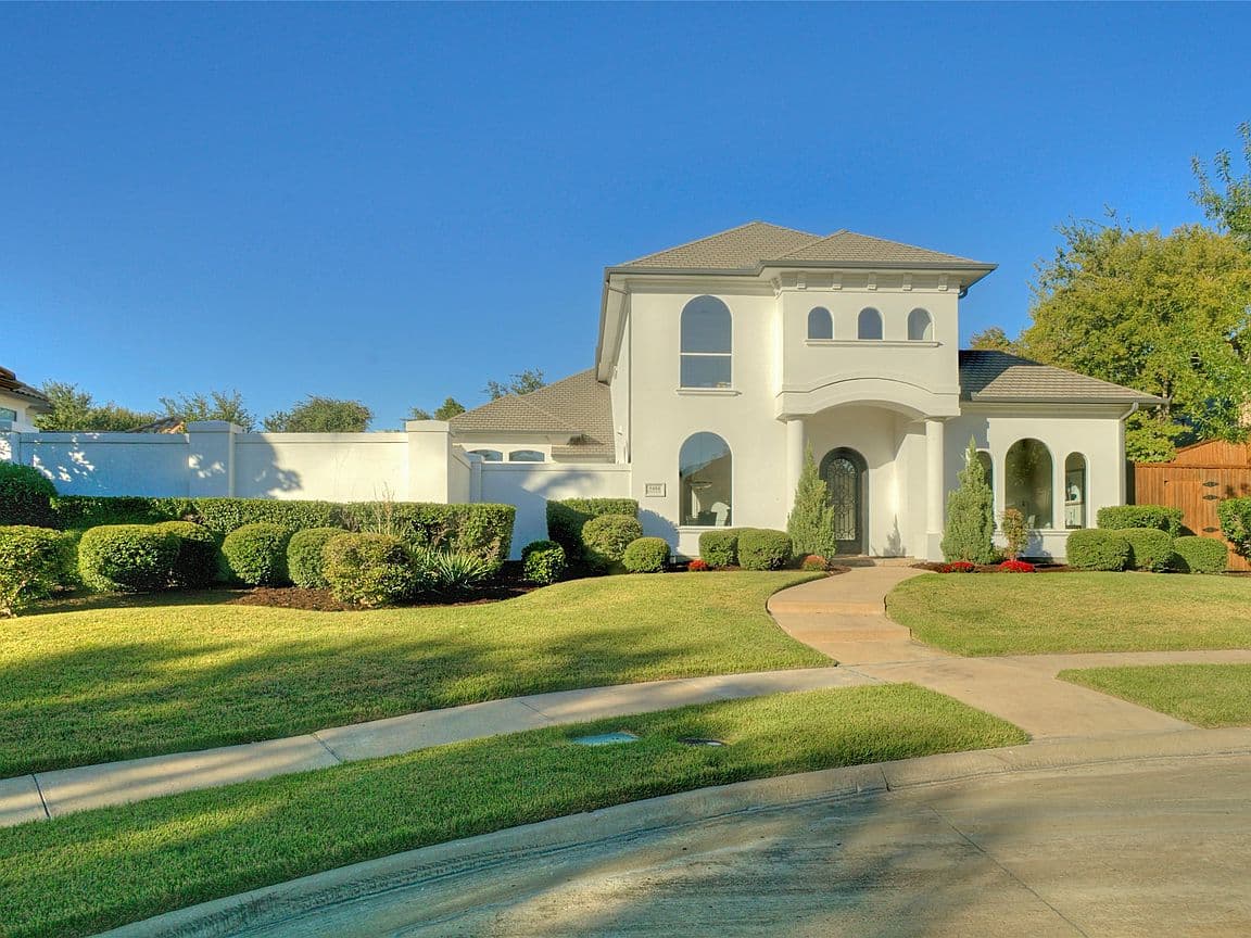 Primary listing photo