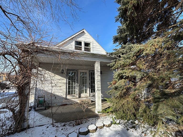 Listing photo 5