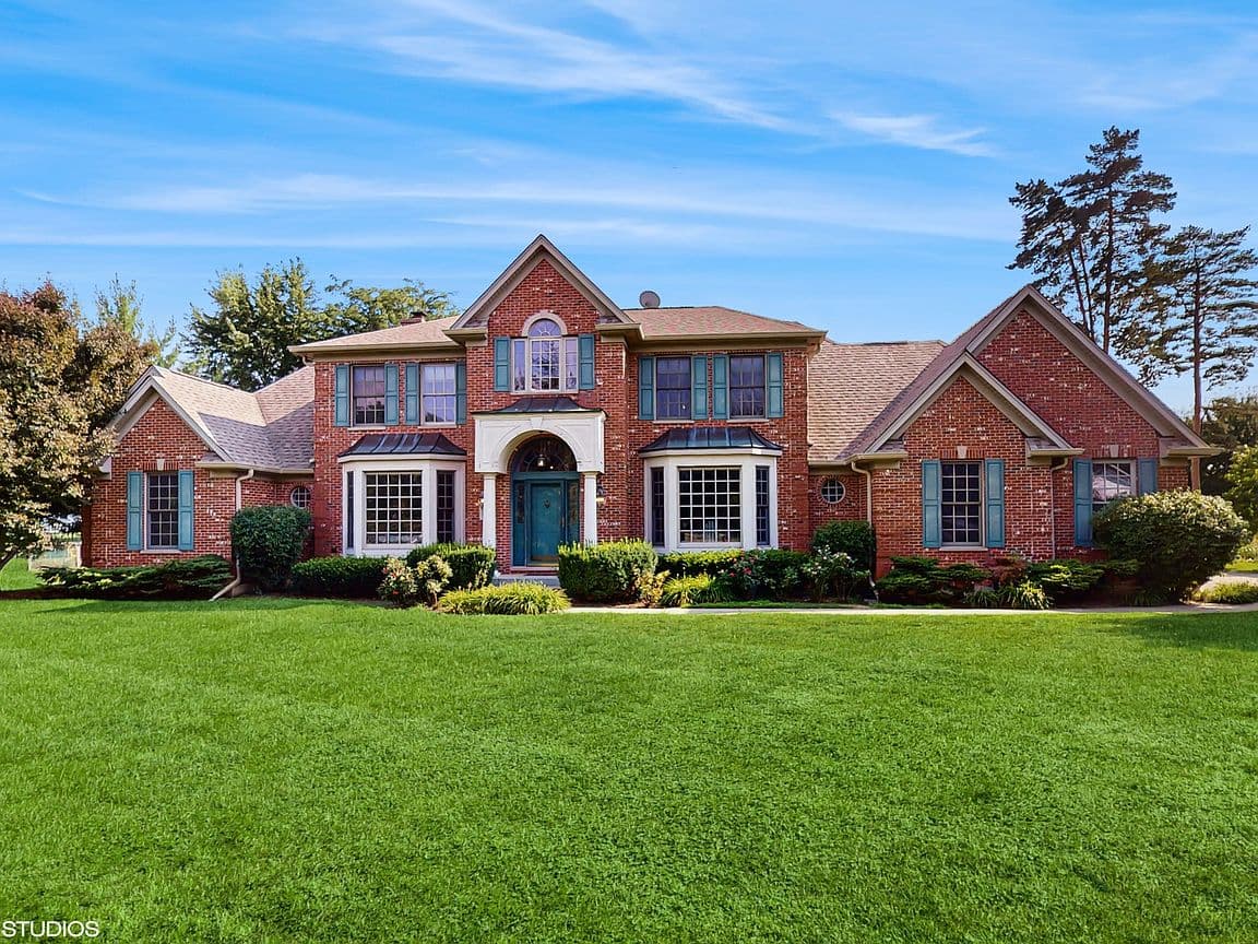 Primary listing photo