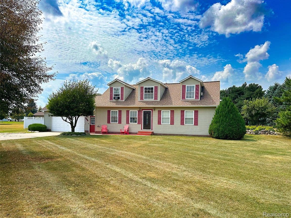 Primary listing photo