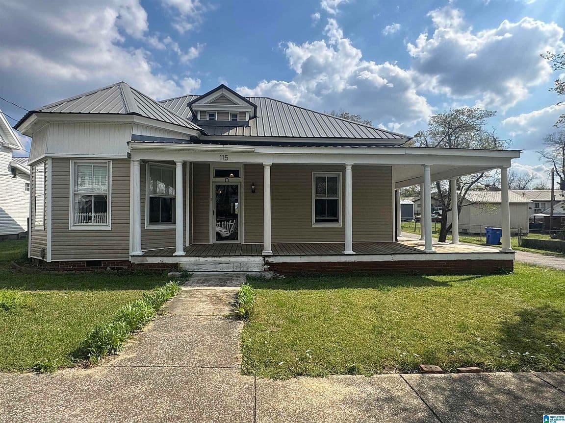 Primary listing photo
