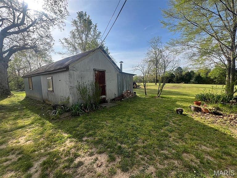Listing photo 5