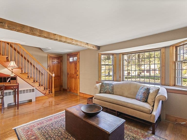 Listing photo 5