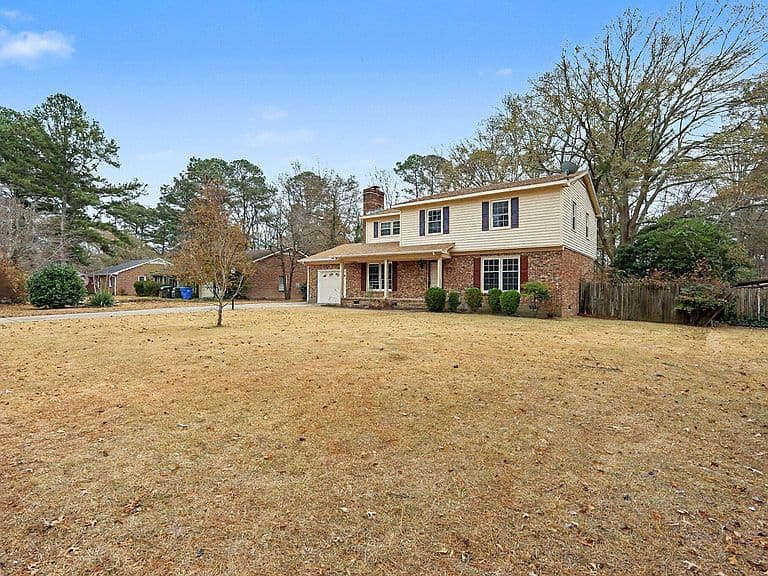 Listing photo 4