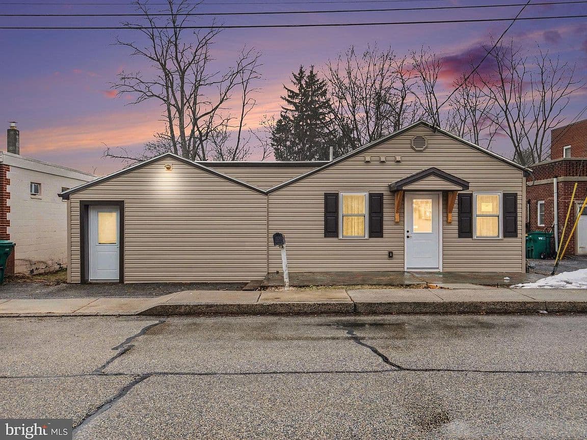 Primary listing photo