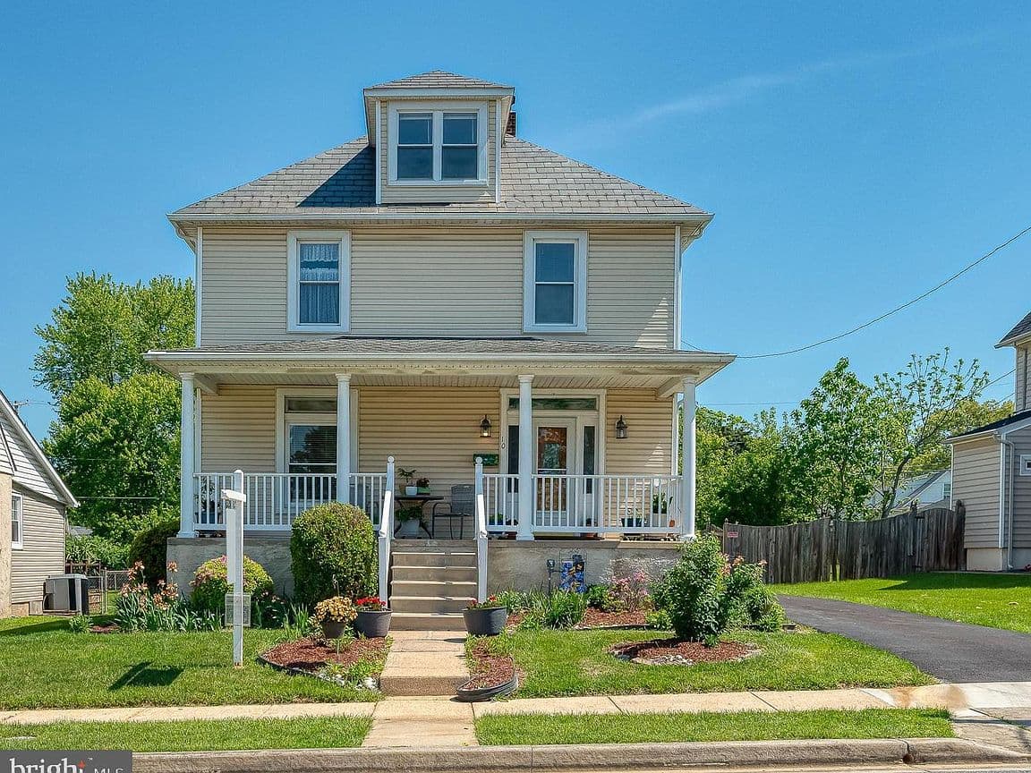Primary listing photo