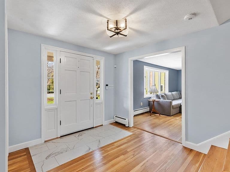 Listing photo 5