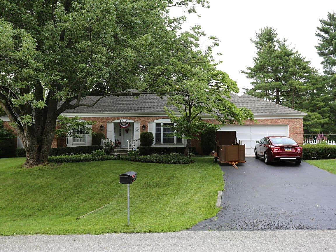 Primary listing photo