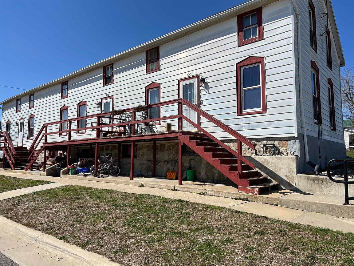 Primary listing photo