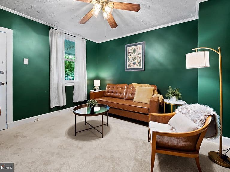 Listing photo 5