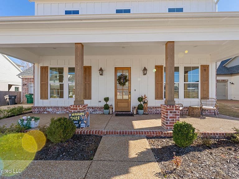 Listing photo 3