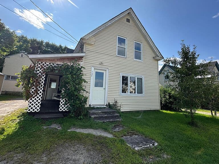 Listing photo 4