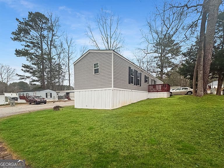 Listing photo 2