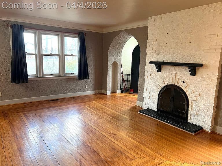 Listing photo 4