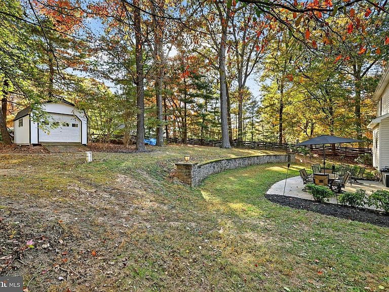 Listing photo 4