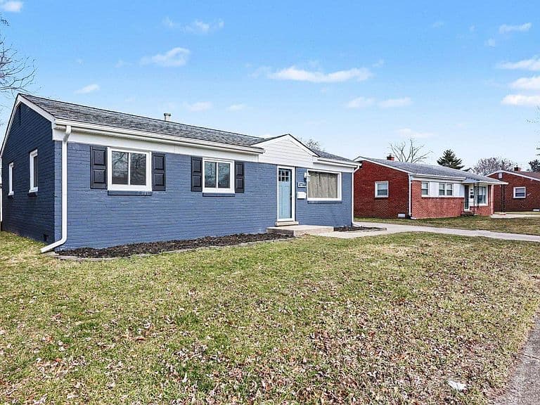 Listing photo 3