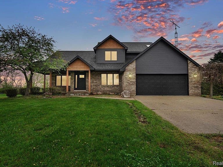 Listing photo