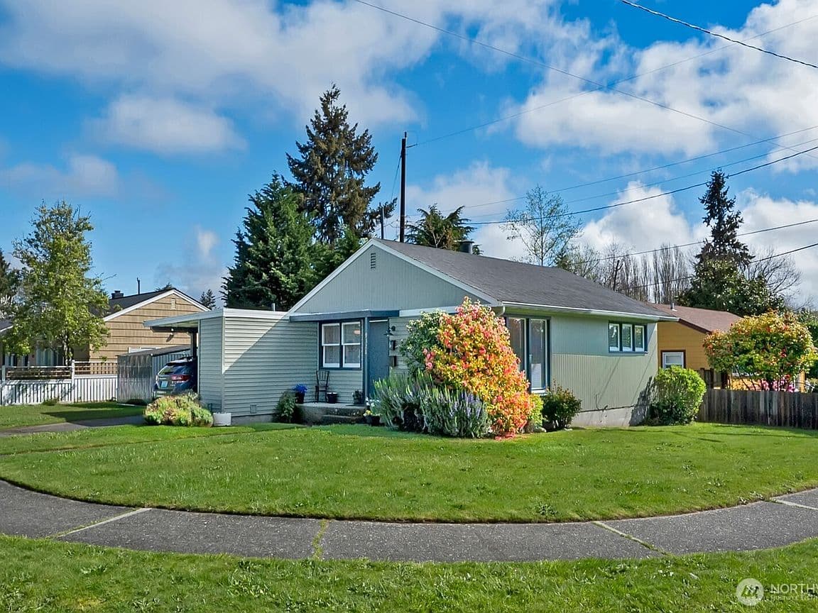 Primary listing photo
