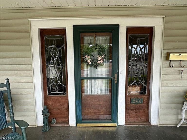 Listing photo 5