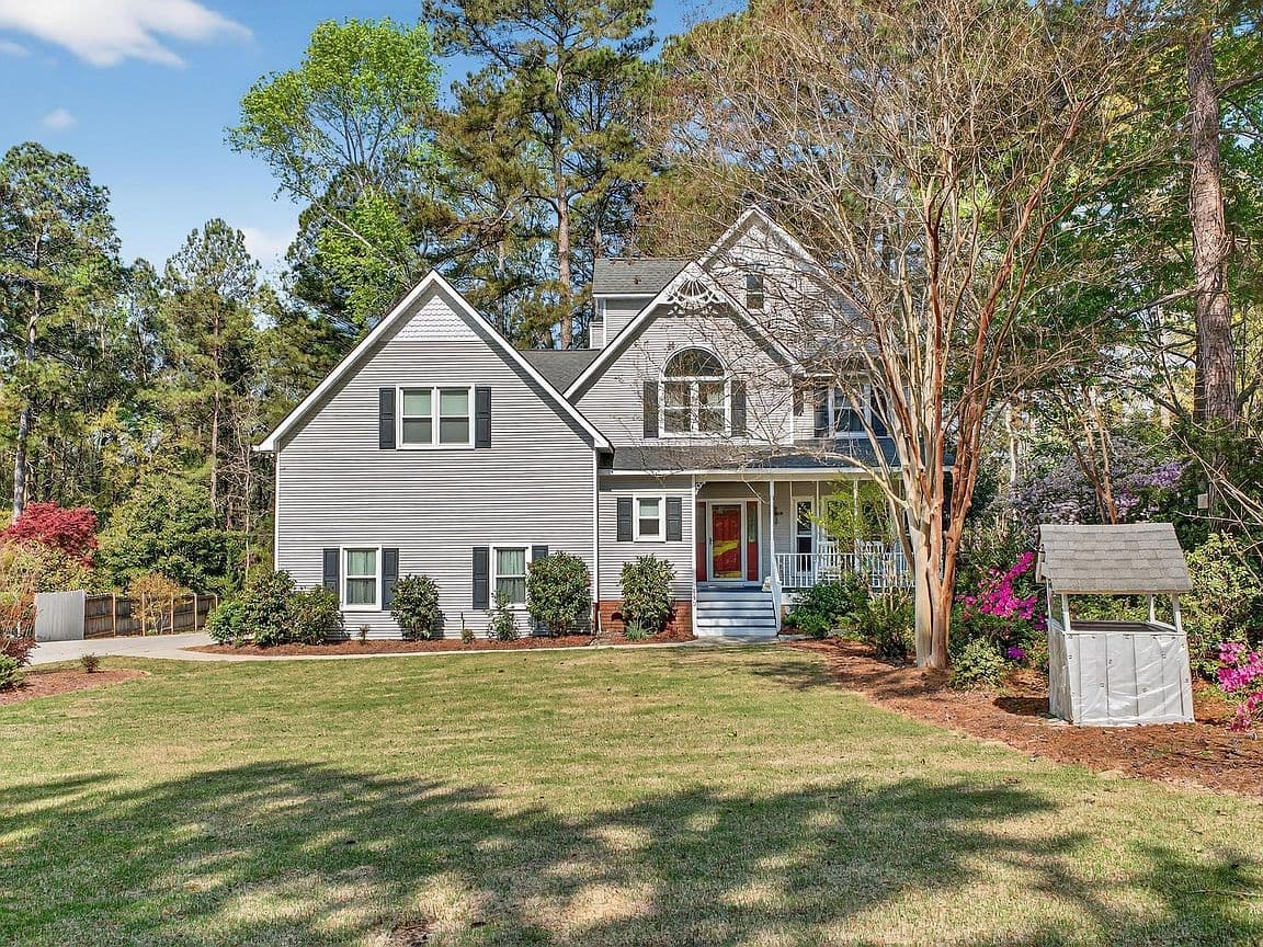 Primary listing photo