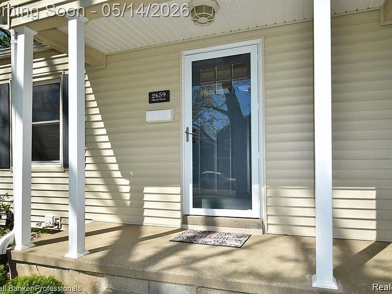 Listing photo 3