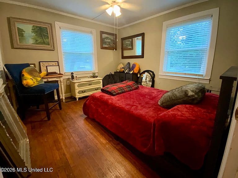 Listing photo 4