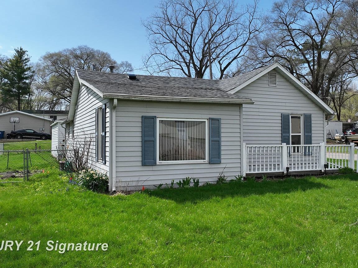 Primary listing photo