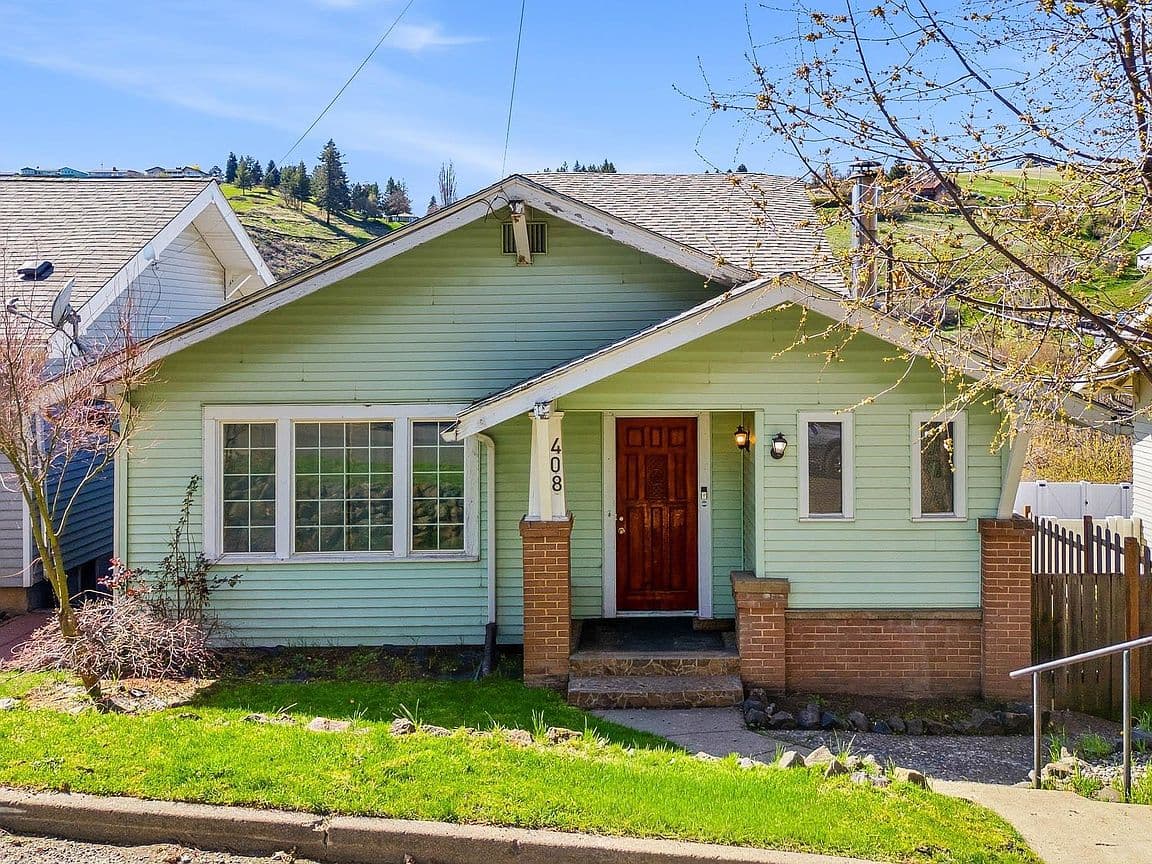 Primary listing photo