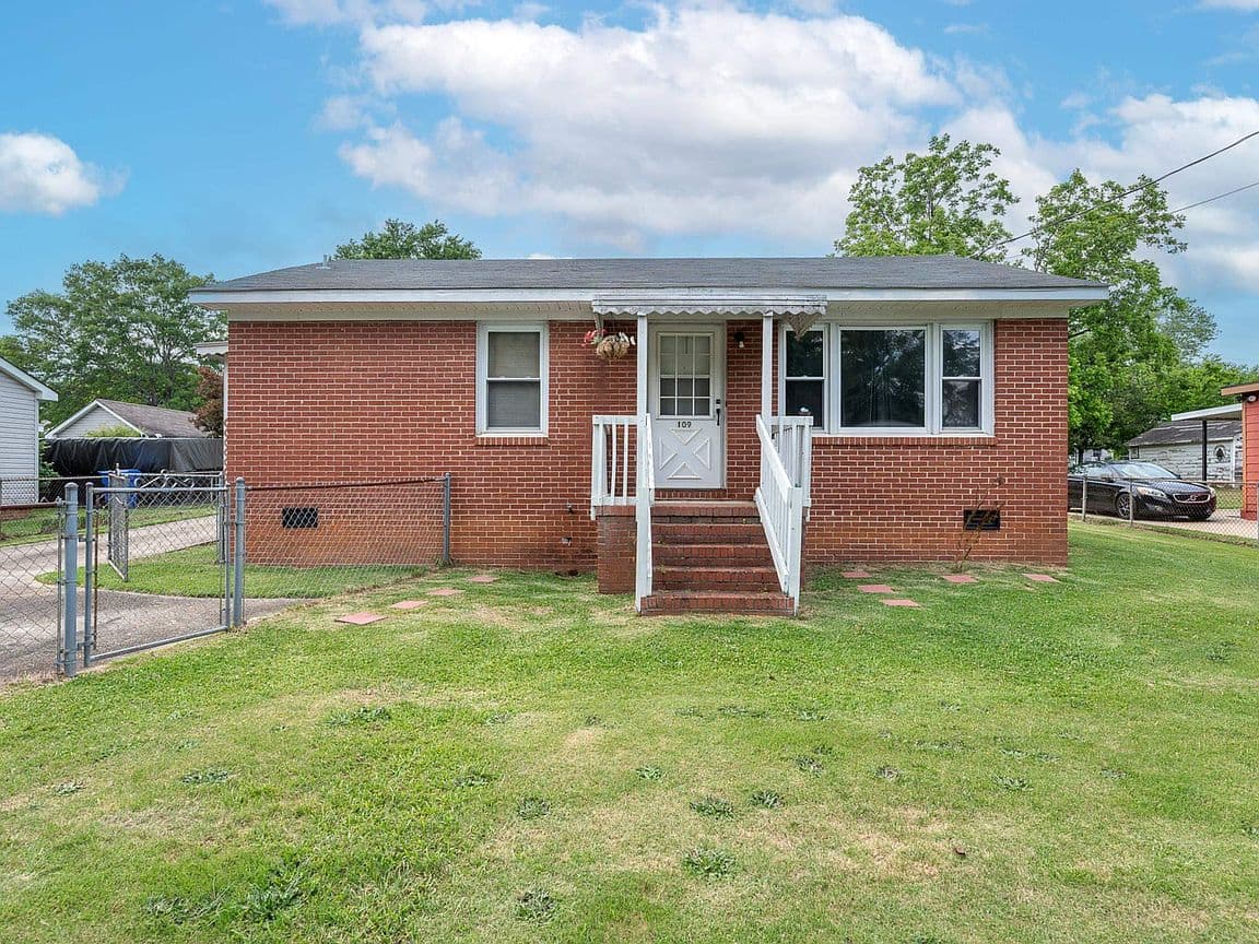 Primary listing photo