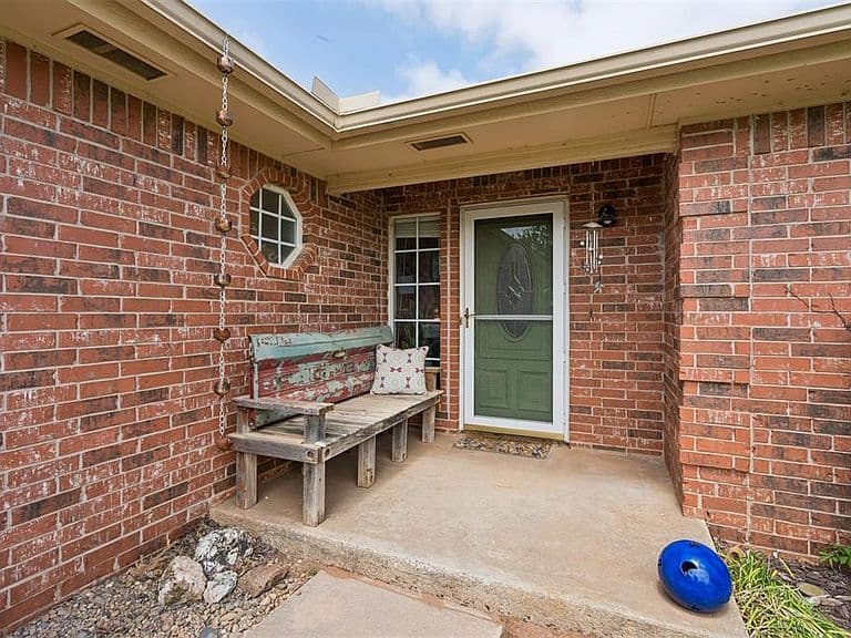 Listing photo 4